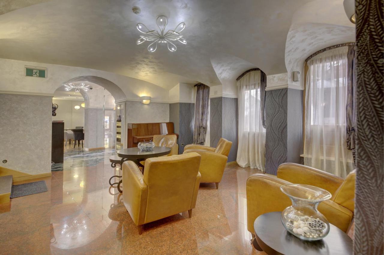Hotel Vardar โกตอร์ ภายนอก รูปภาพ