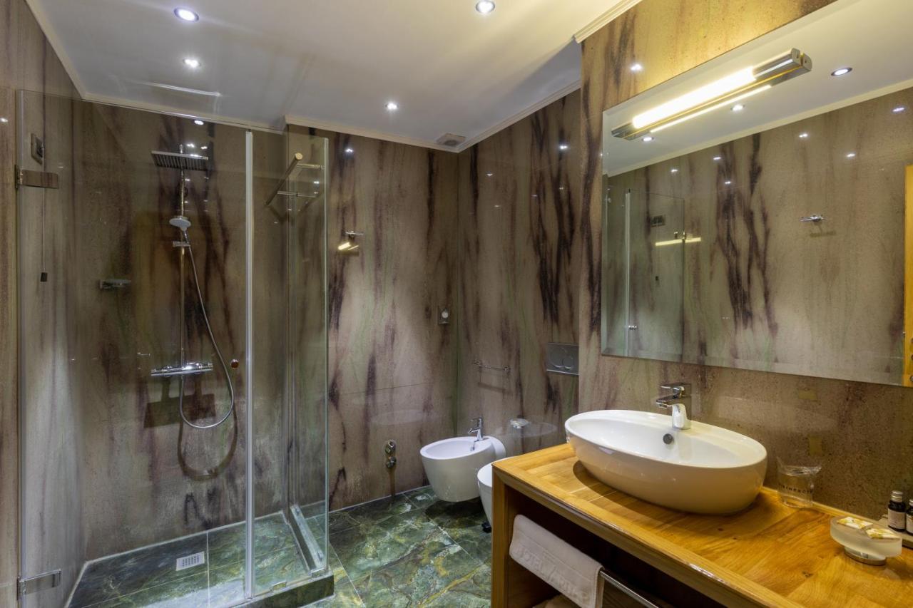 Hotel Vardar โกตอร์ ภายนอก รูปภาพ