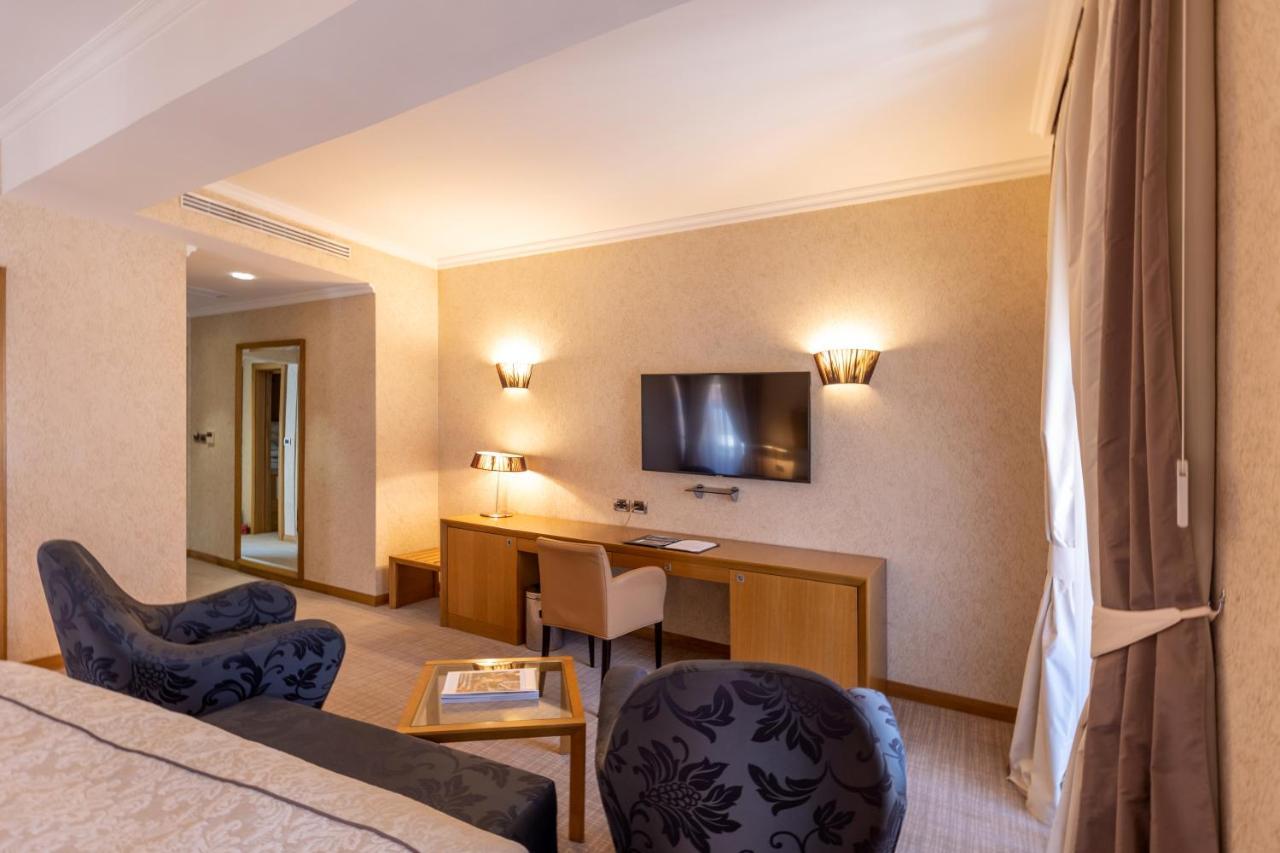 Hotel Vardar โกตอร์ ภายนอก รูปภาพ