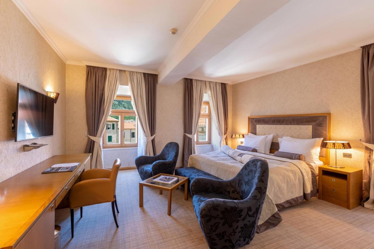 Hotel Vardar โกตอร์ ภายนอก รูปภาพ