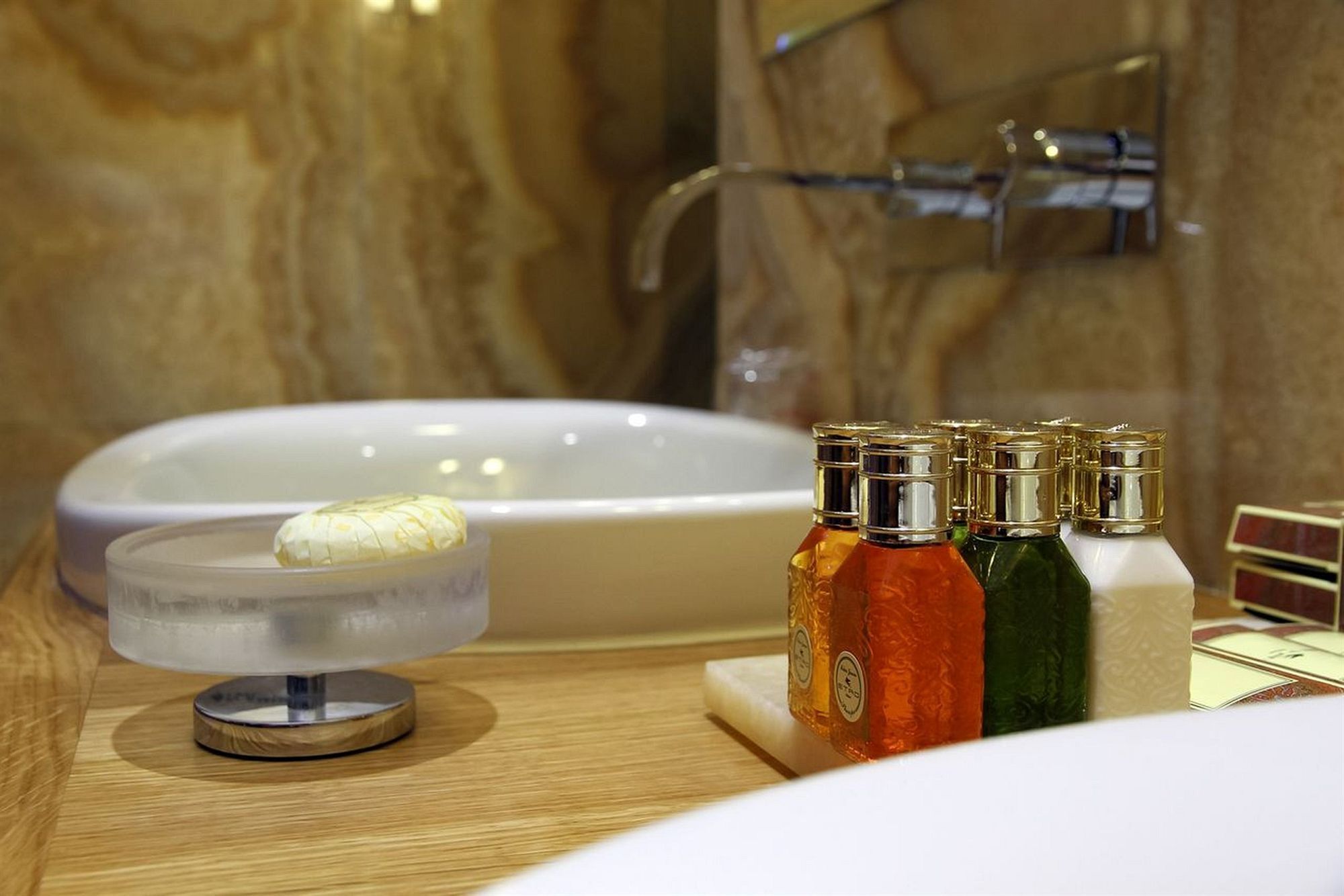 Hotel Vardar โกตอร์ ภายนอก รูปภาพ